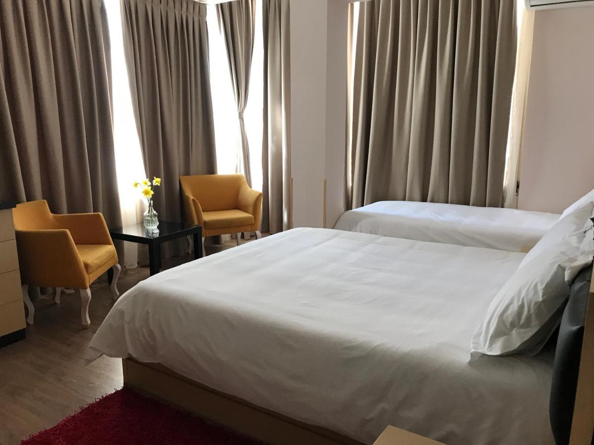 Royal Vila Hotel Тирана Экстерьер фото