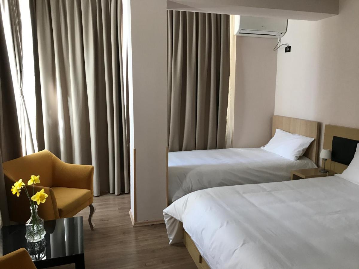 Royal Vila Hotel Тирана Экстерьер фото